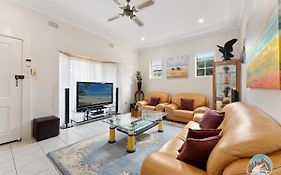 Aircabin - Blakehurst - Spacious - 5 Beds House